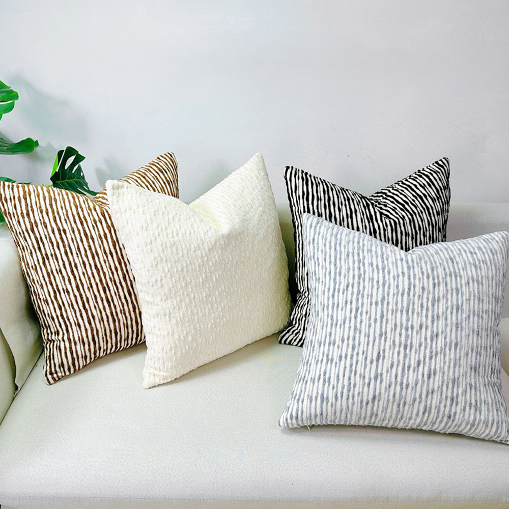 Gối trang trí đệm chenille sọc họa tiết